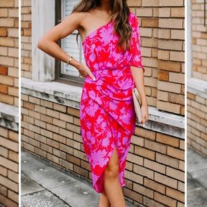 One shoulder tulip hem printed dress